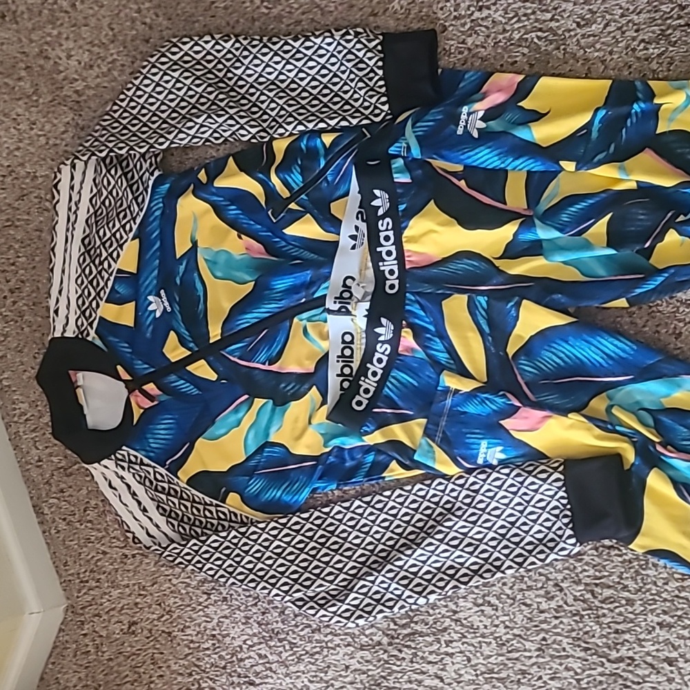 Adidas Women's Three Stripe Farm Rio Leggings Set